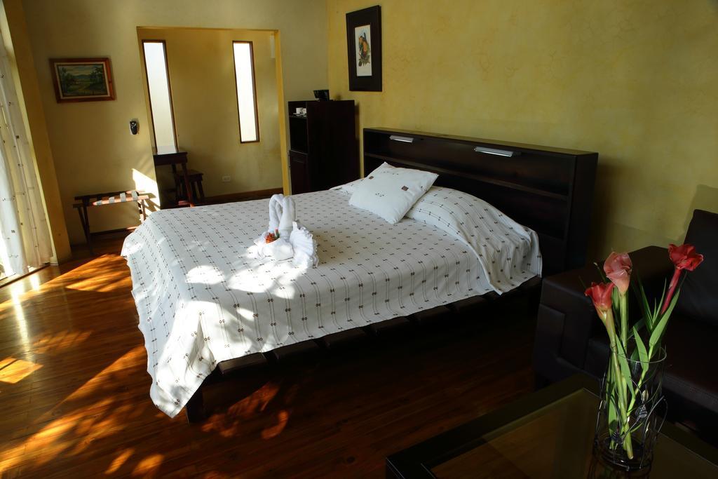 Tenorio Lodge บิฆากัว ภายนอก รูปภาพ